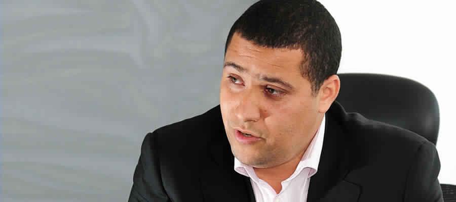 الكاف يختار رئيس الرجاء المغربي بودريقة لعضوية اللجنة التنفيذية للمسابقات