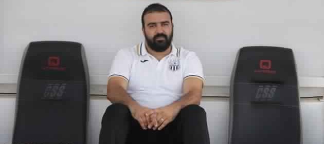 الجزائري خيرالدين ماضوي يفوز بجائزة أفضل مدرب عربي لعام 2015