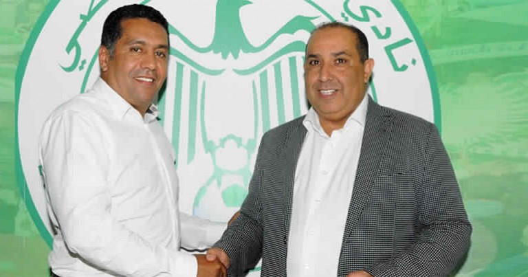 رسميا: الطاوسي مديرا رياضيا لنادي الرجاء الرياضي المغربي