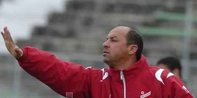 مدرّب تونسي على رأس فريق شباب خنيفرة المغربي