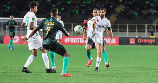 كأس الكونفدرالية الإفريقية لكرة القدم : الرجاء المغربي يواجه شبيبة القبائل الجزائري في الدور النهائي