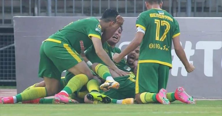 ذهاب نصف نهائي كأس الكونفدرالية : شبيبة القبائل الجزائري يعود من الكامرون بفوز ثمين