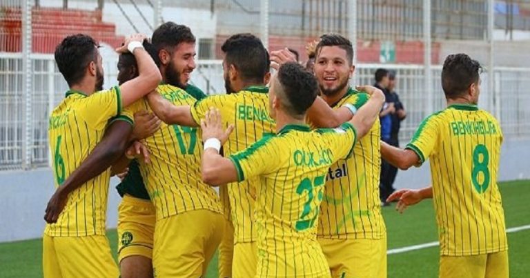 شبيبة القبائل الجزائري يتوج بكأس الرابطة ويضمن المشاركة في الكونفدرالية