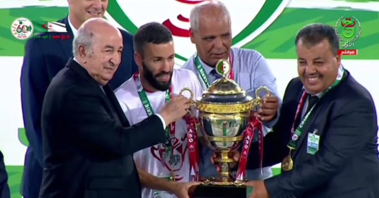 <strong>أولمبي الشلف يفوز بكأس الجزائر </strong>