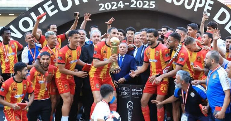 <strong>الترجي الرياضي يتوج بكأس تونس</strong>