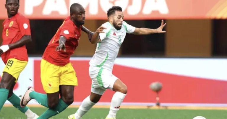 <strong>المنتخب الجزائري المحلي يتعادل</strong>
